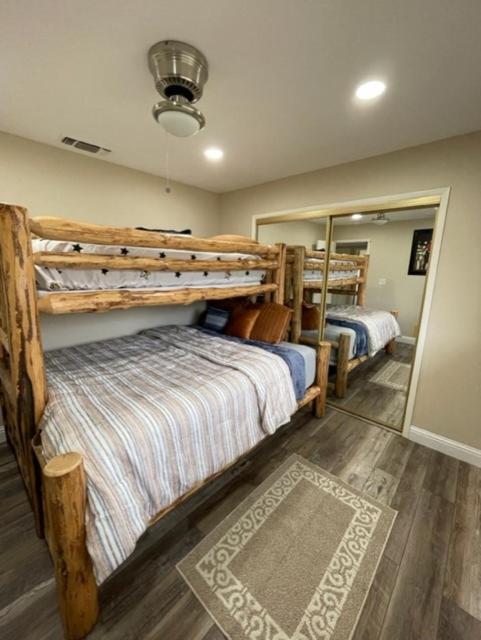 Beautiful 3 Bedroom Located Near Yosemite